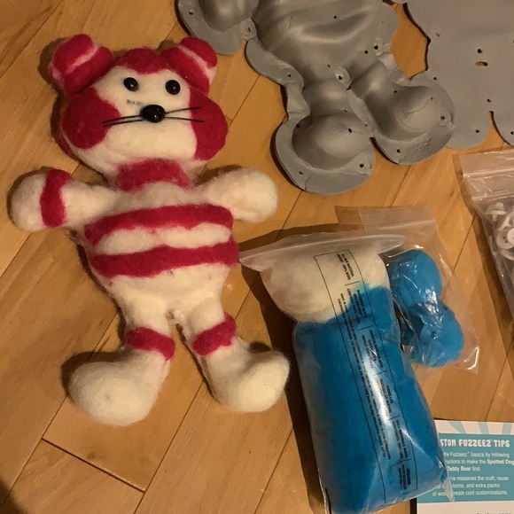 Fuzzeez - 4 pack of Bear, Dog/Bunny + Cat - Easy to Make - Picture 6 of 17